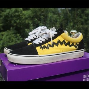 Vans Old Skool x Peanuts ‘Charlie Brown’ Sneakers Size 11.5